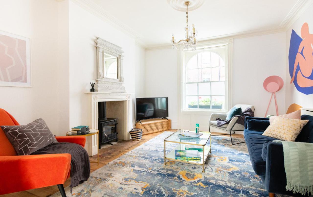 The Euston Square Escape - Modern And Central 4Bdr Home ロンドン エクステリア 写真
